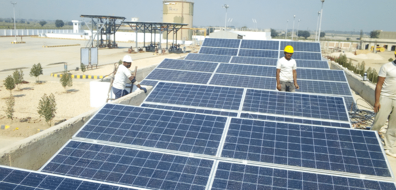 maintenance et nettoyage installation des panneaux solaires
