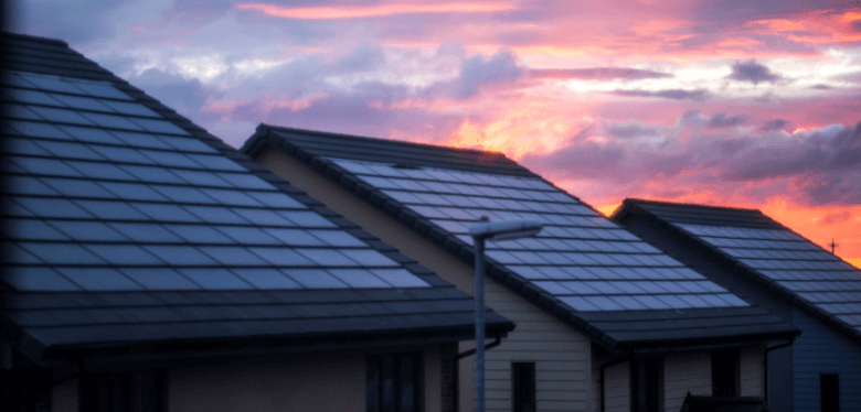 les avantages des périodes pluvieuses sur les panneaux solaires